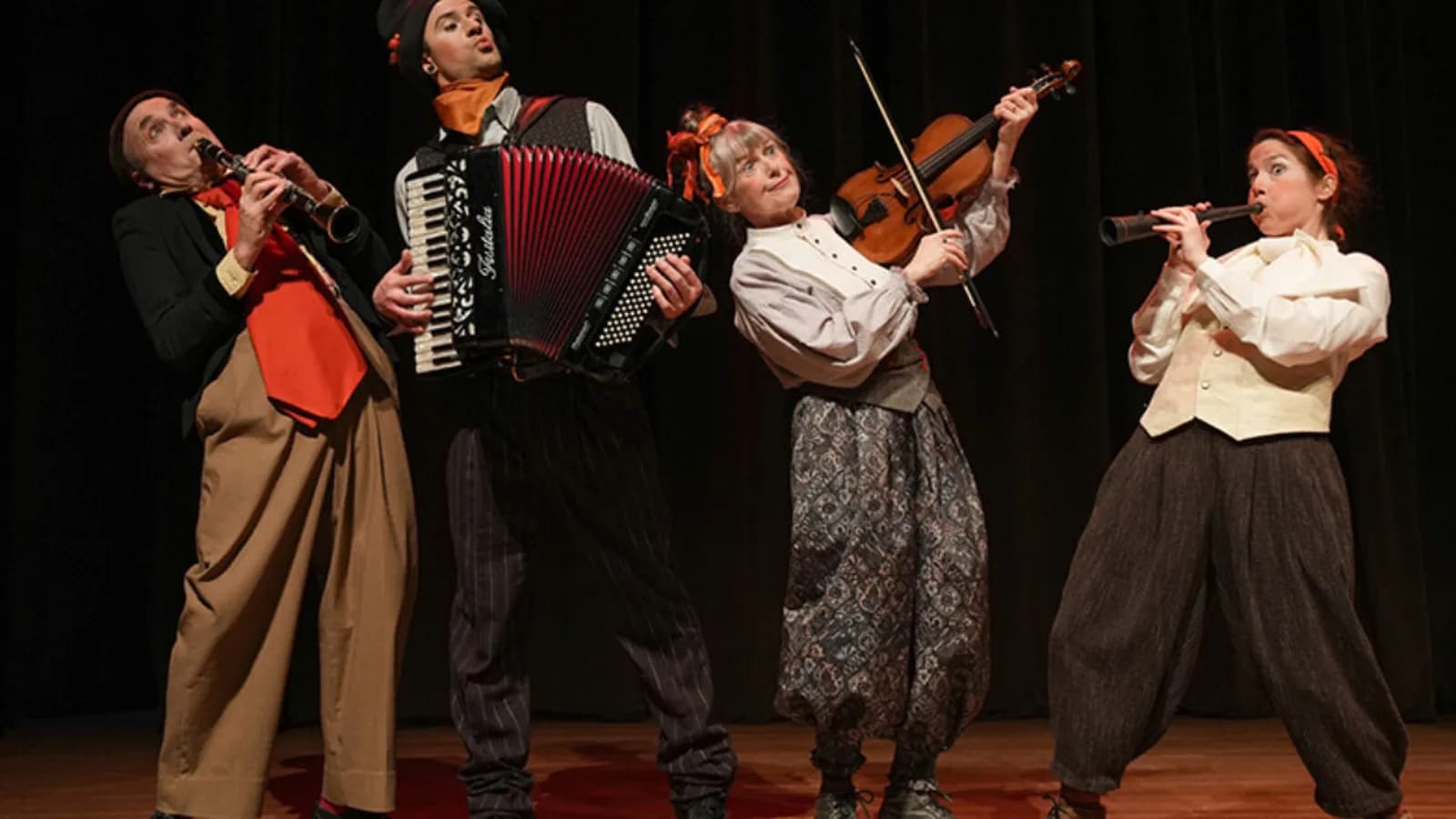 Babouche - Ensemble Strada