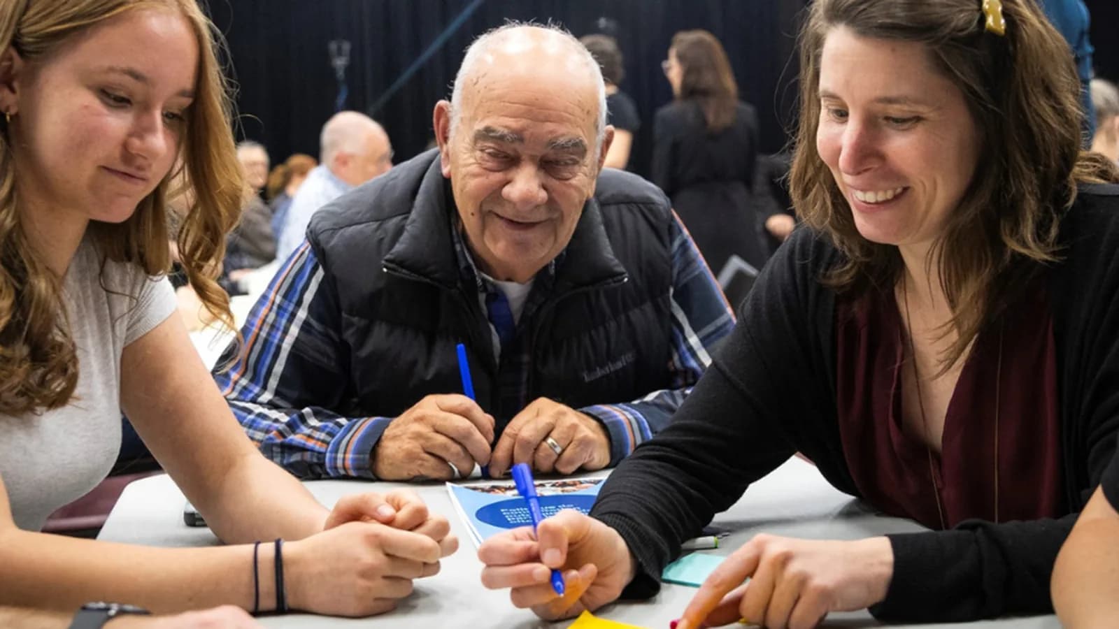 Atelier pour les 12 ans et plus | Comprendre la démocratie près de chez moi