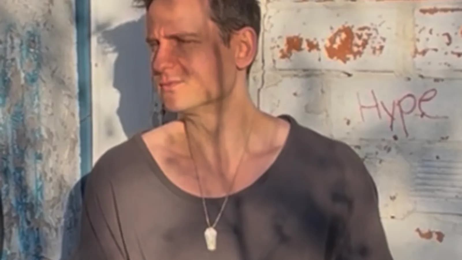 PAUL WOIDA with Special Guest