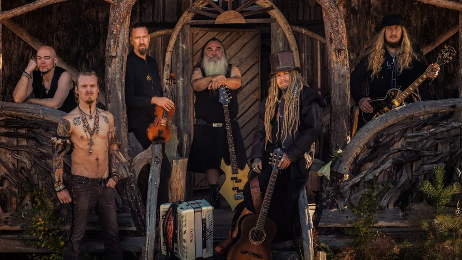 Korpiklaani | Crimson Shadows