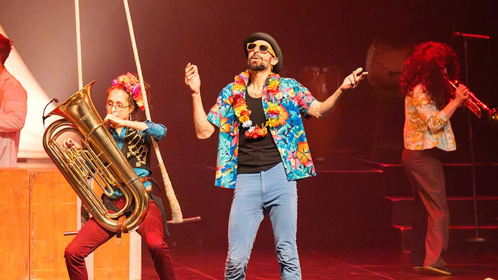 Arts du cirque et musiques du monde | Barka